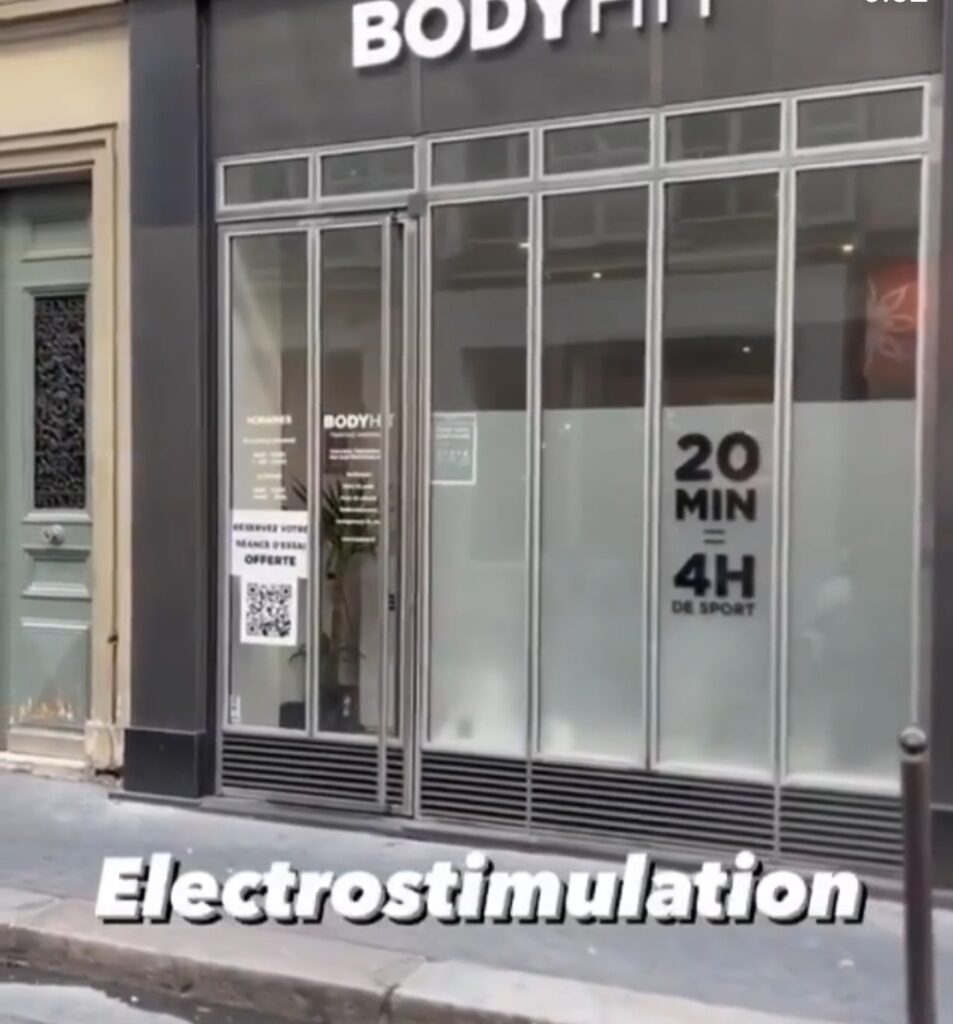 Photo 2/4 - commerce 1 pièce 40 m² à Paris 10